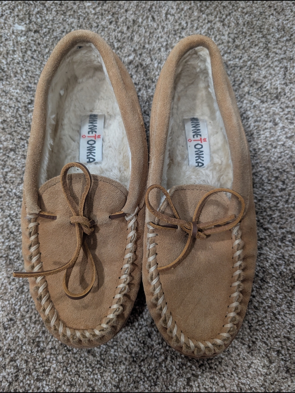 Minnetonka Classic Suede Moccasin Slippers in Chestnut